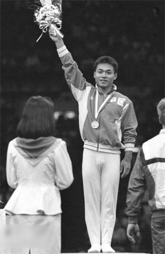 李宁和楼云,37岁老将奥运冠军