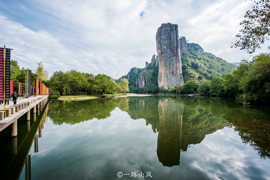 浙江丽水仙都景色照片,丽水仙都水墨画