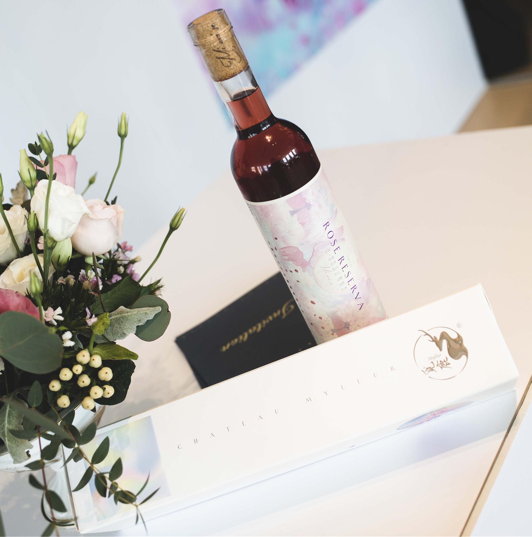 一杯芬芳，一世情话；觅·溦色桃红一支会说情话的葡萄酒