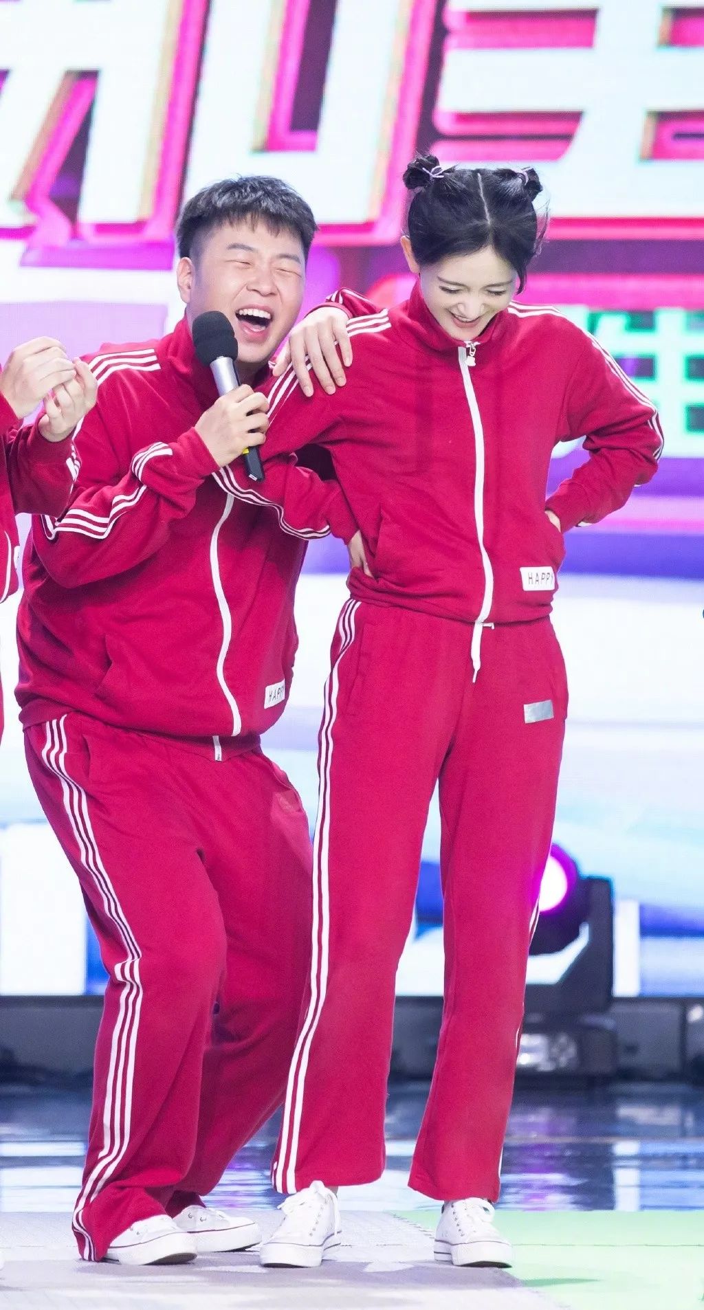 张杰谢娜结婚后刘烨去过快本吗,谢娜和张杰结婚刘烨送祝福的视频