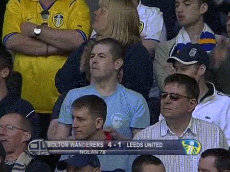 我们离百年俱乐部有多远？16年前利兹联降级时，球迷是这么做的