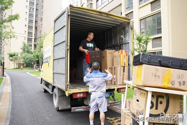 在搬家公司开车什么体验？并没那么轻松