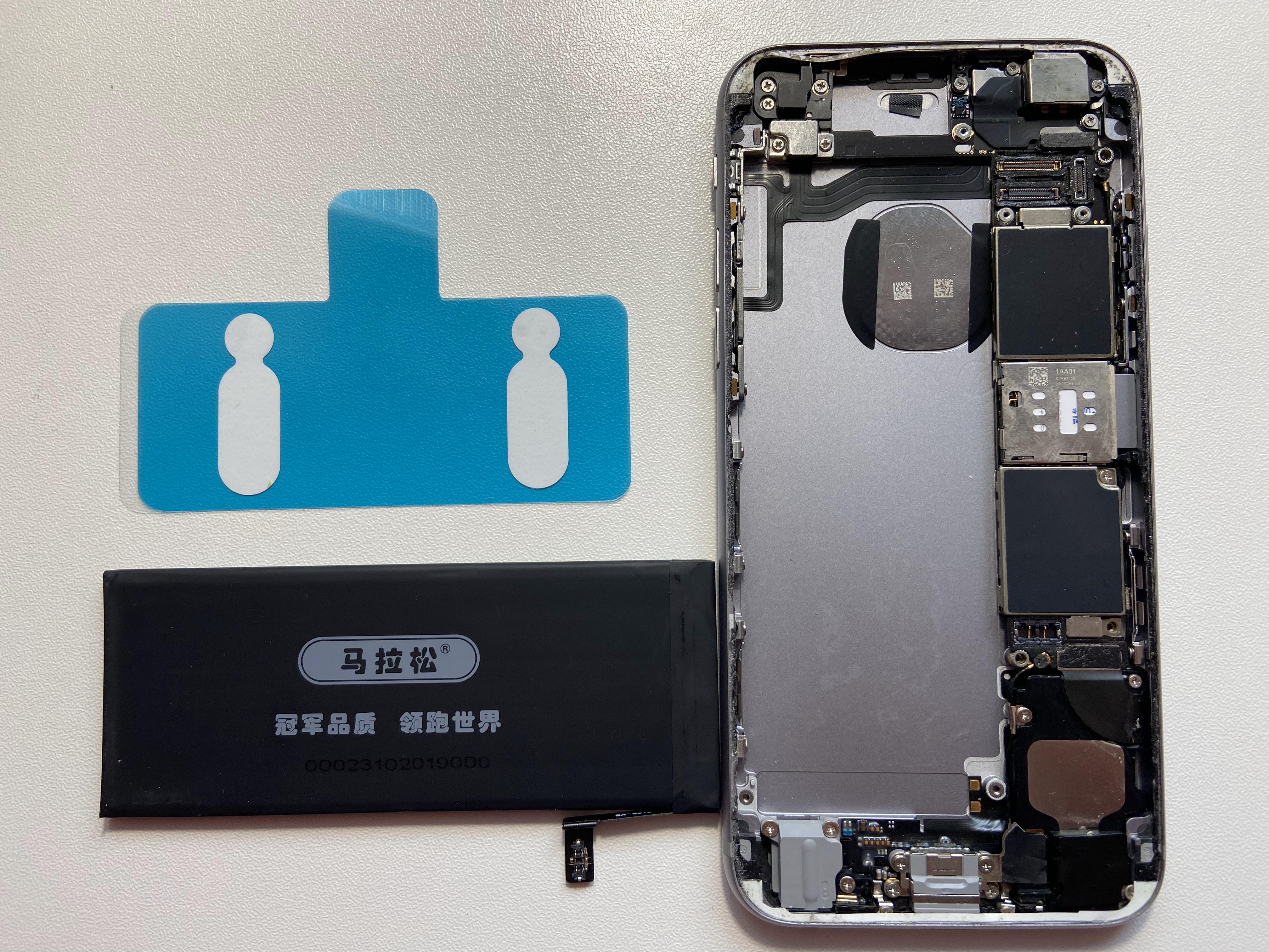 给四年前的iPhone6s换上这款电池，竟然满血复活，恢复如初