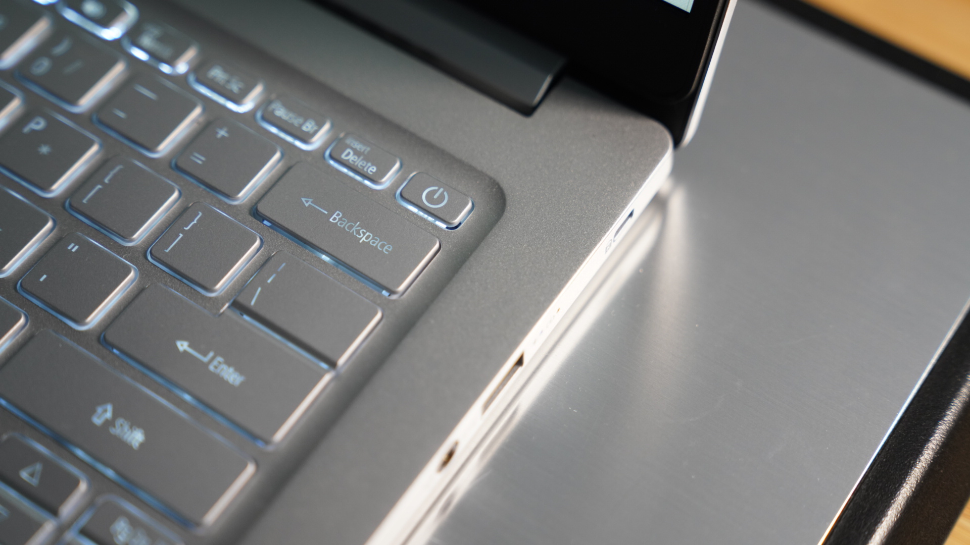 宏碁acer传奇x14英寸锐龙r7gtx1650,宏碁笔记本传奇锐龙版怎么样