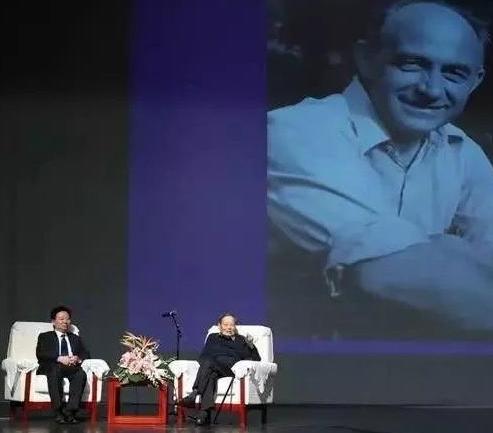 杨振宁在物理界的地位有多高,杨振宁是伟大的吗