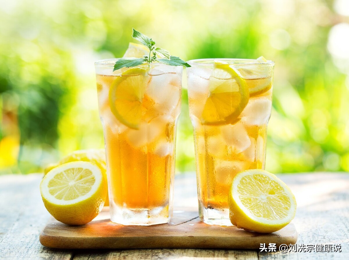 夏季炎热多出汗，饮水是要害！医生说如何正确饮水，也有讲究