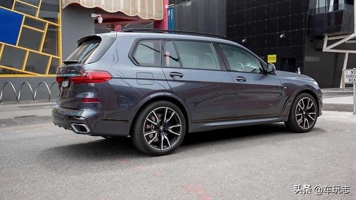 2022款宝马x7xdrive3.0t提车,2022款宝马x7xdrive40i领先豪华