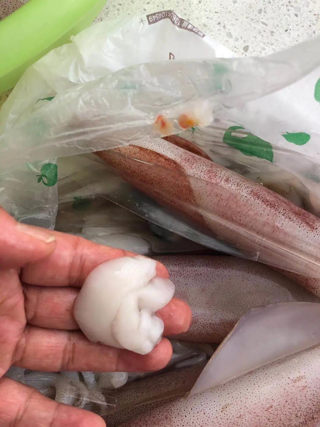 沃尔玛回应过期食品被罚5万,沃尔玛超市爆出过期食品