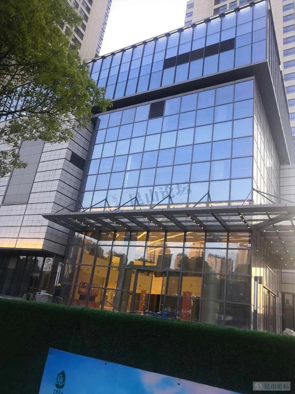 昆山第一高楼金鹰大厦,昆山城东摩天大楼