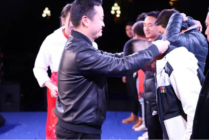 2019年黔西南业余足球联赛,荣耀颁奖典礼表演赛