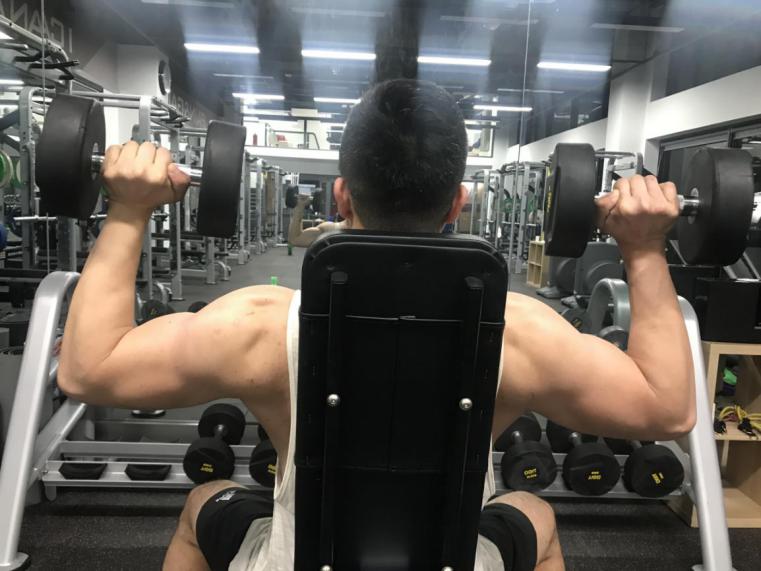 健身后出现血尿这是怎么了,血尿常规前能够锻炼身体吗