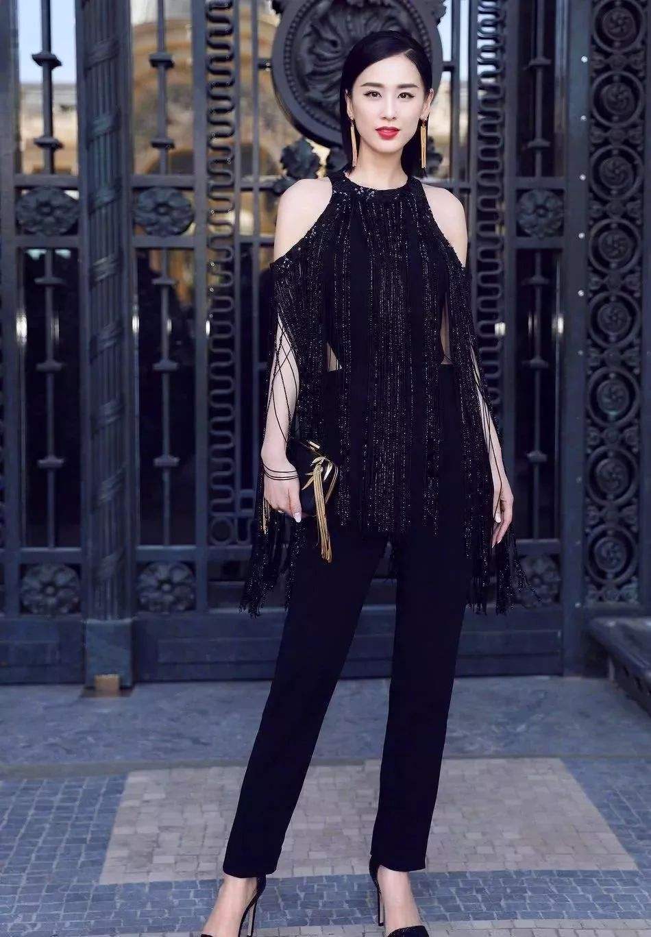 黄圣依紧身裙搭配图,黄圣依露脐装搭配图片