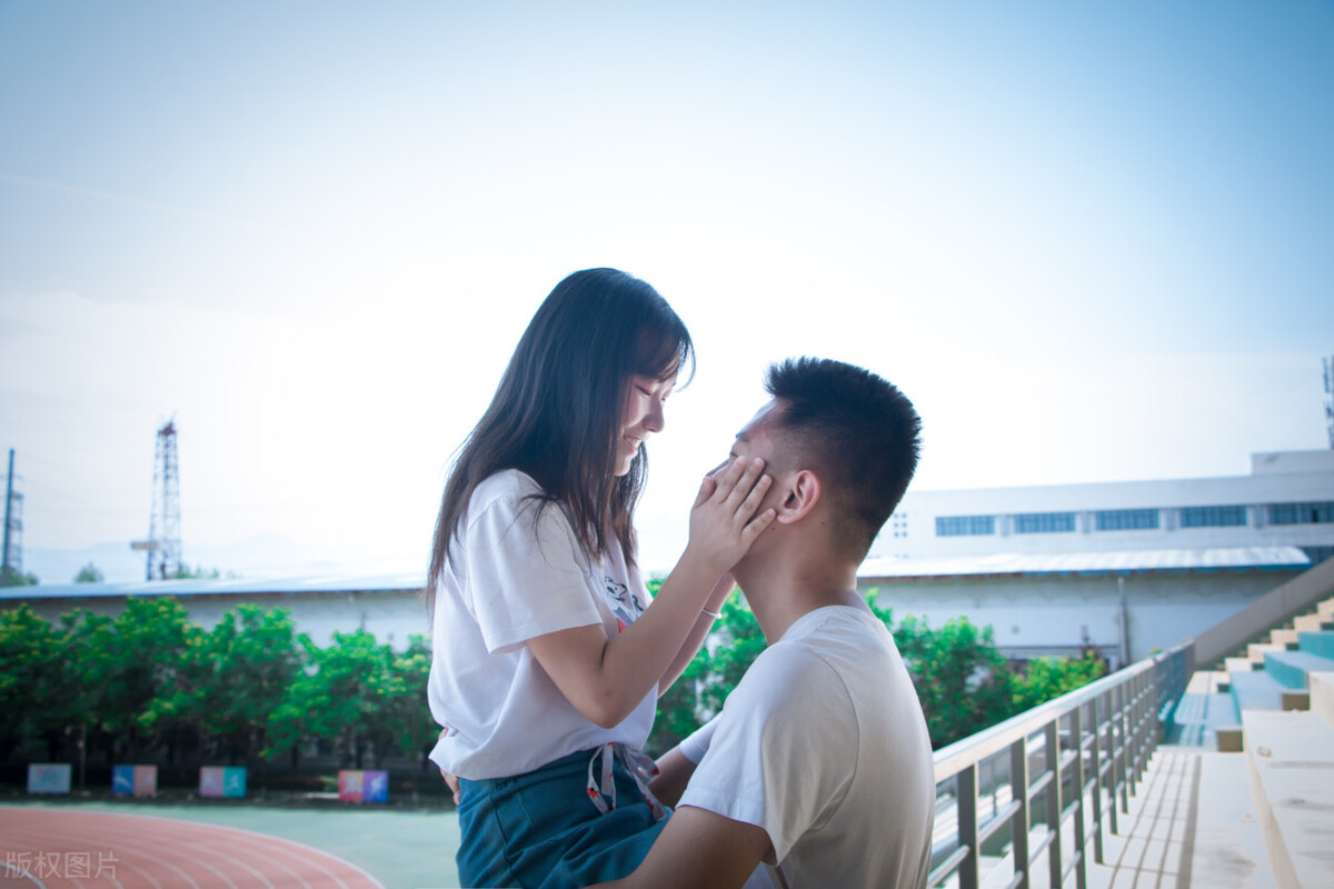 孕妈妈补充叶酸应该食用哪些食物,孕妇能够吃哪些含叶酸高的食物