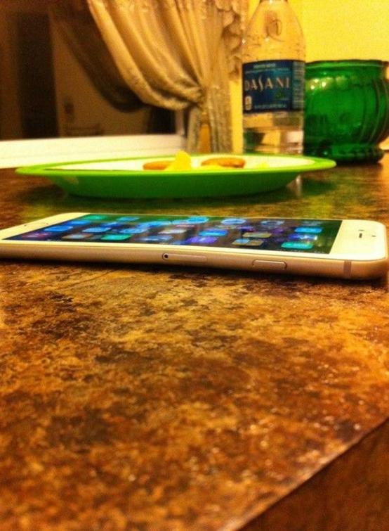 iphone13背面高清图黑,iphone13照片马赛克