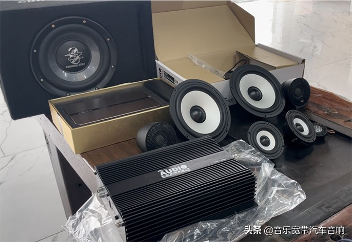 宝马325首发版改装音响,宝马325首发改音响