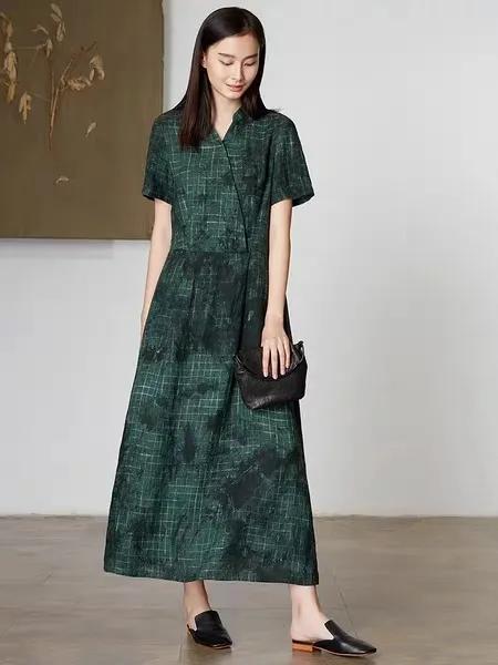 中年妈妈合适夏季穿哪家鞋子,有没有哪款鞋子合适妈妈穿