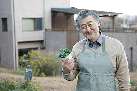 退休了在家无事能够做什么,退休后在家太无聊应该怎么办