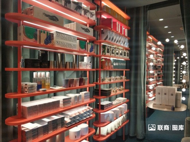 探访HARMAY北京三里屯店：美妆零售界闯入“搅局者”