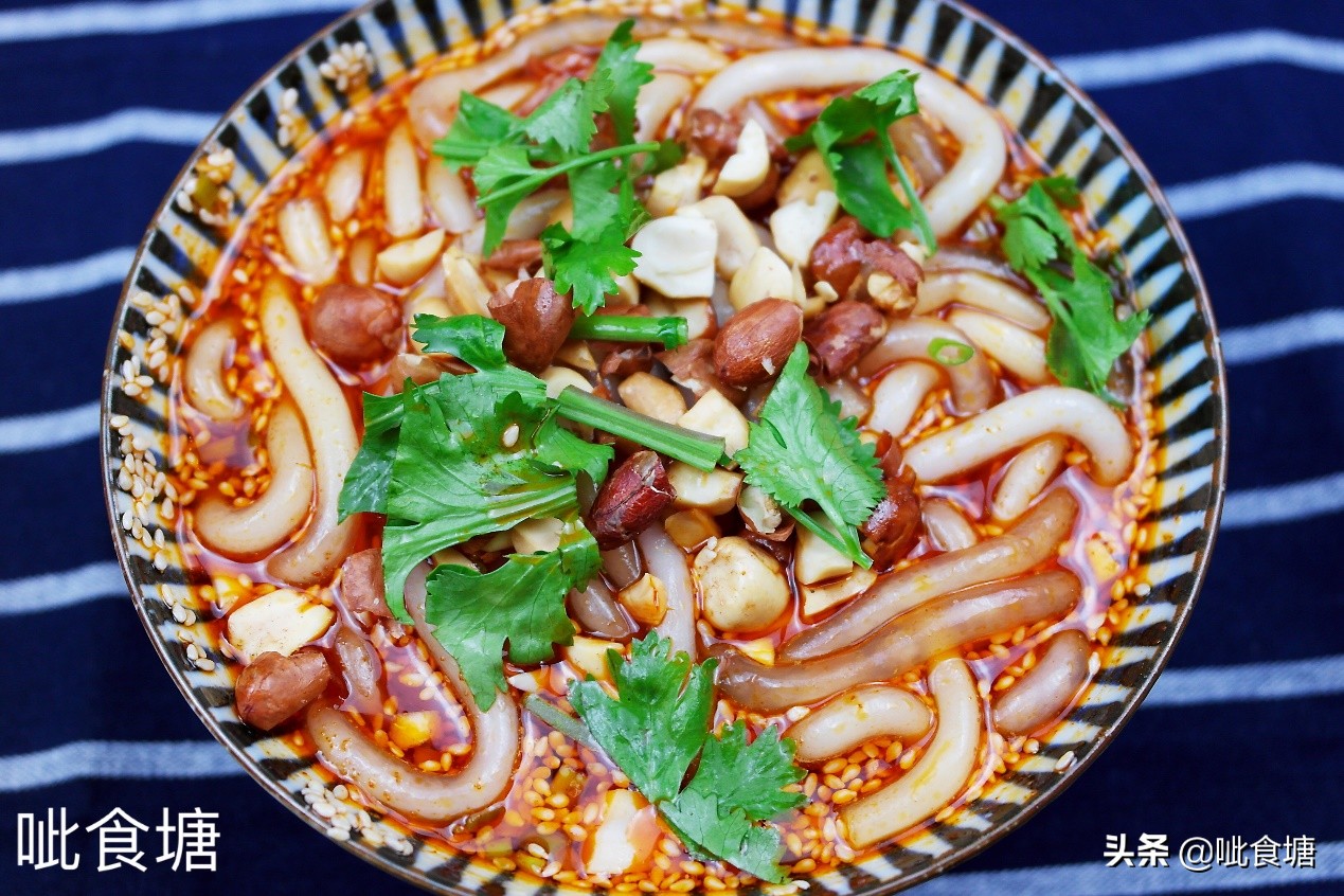 减脂期也能够吃的土豆酸辣粉,酸辣土豆粉减肥食谱图片