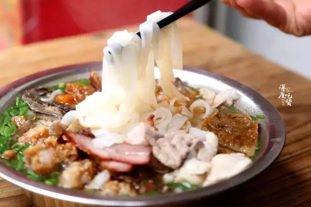 在柳州一千块钱能吃什么,15元在柳州能吃什么