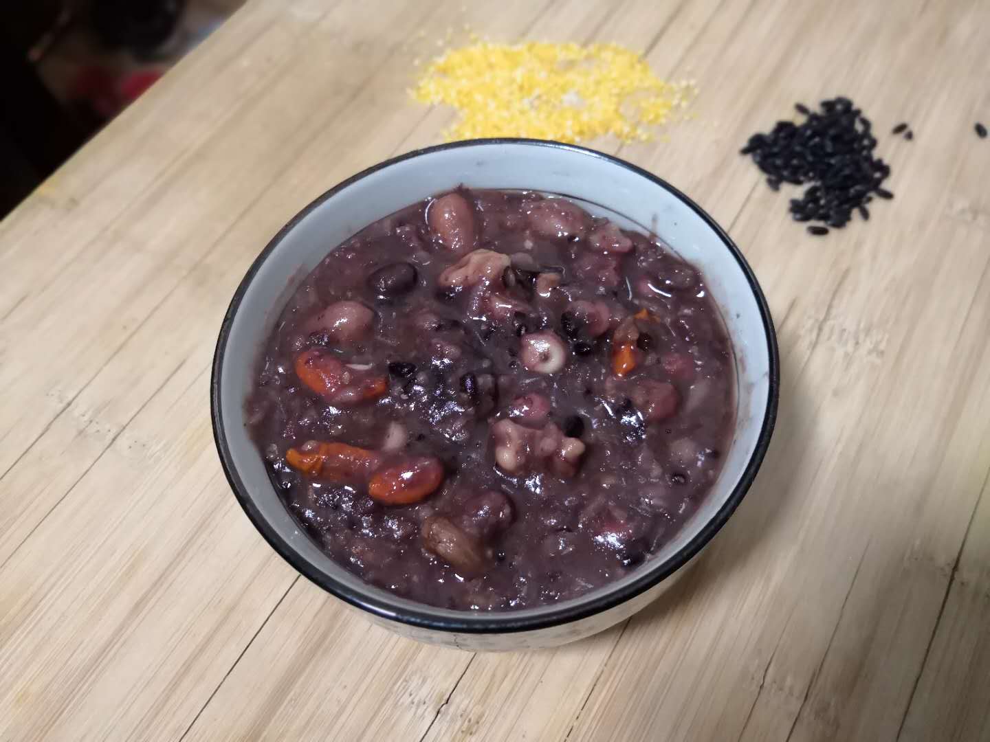 腊八节喝的腊八粥有哪些东西,腊八节一定要有的腊八粥