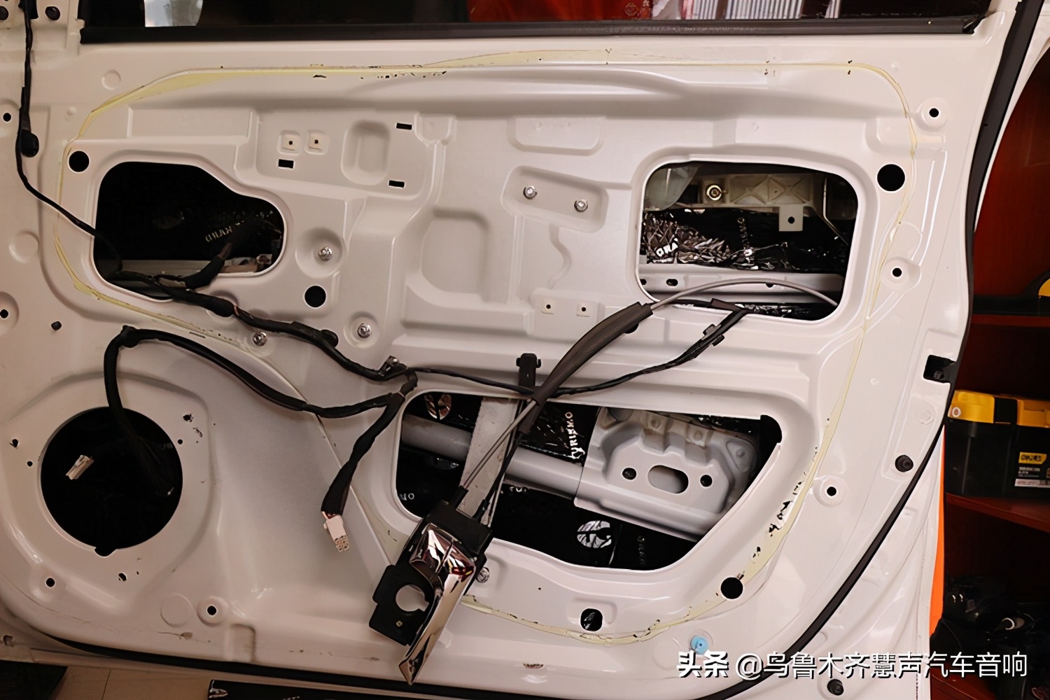 起亚k2改装音响怎样调音效最好,哈尔滨起亚k2音响改装