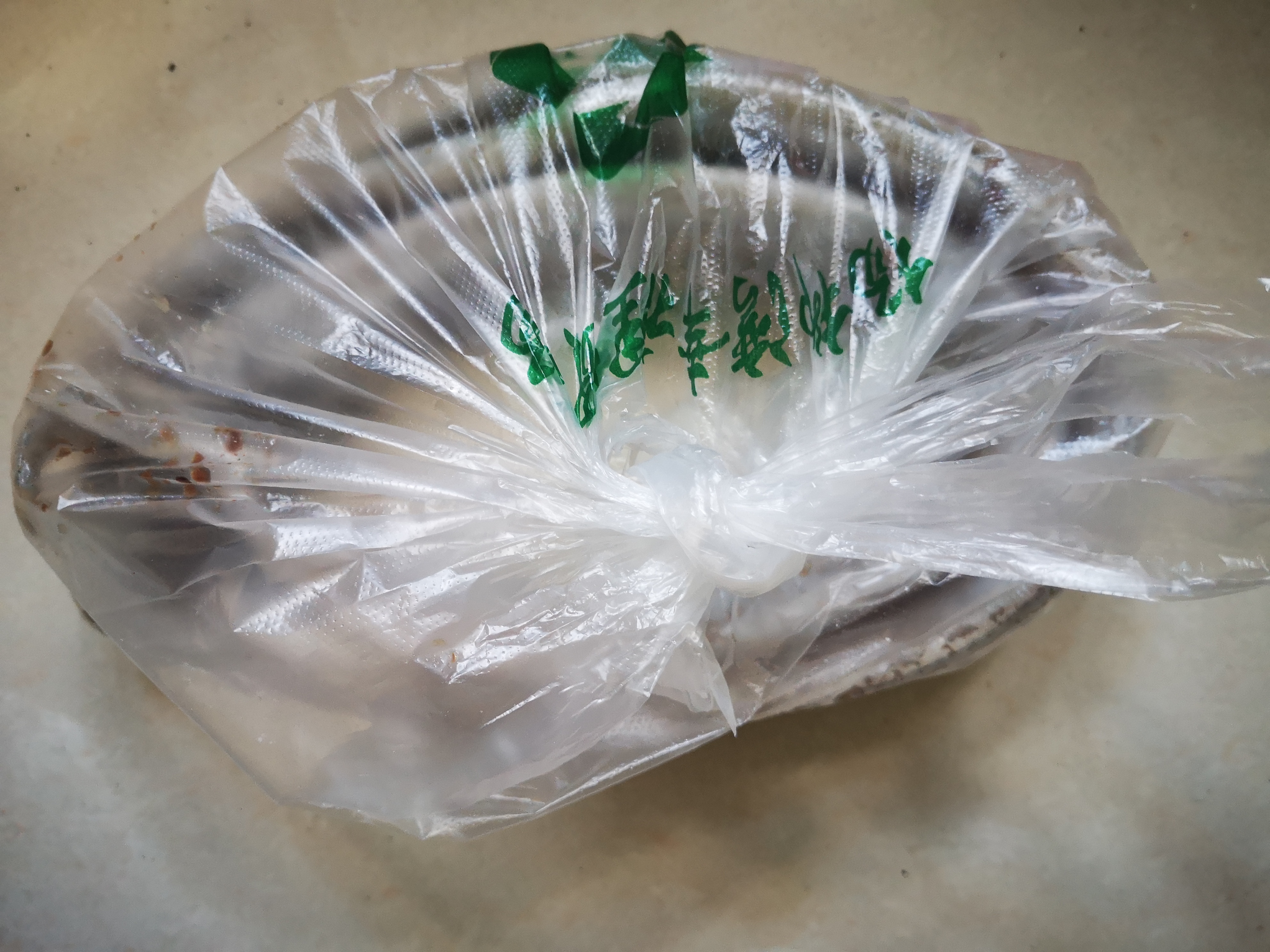 特百惠的锅怎样煎带鱼不粘锅不烂,煎带鱼吃怎么样才能让带鱼不粘锅