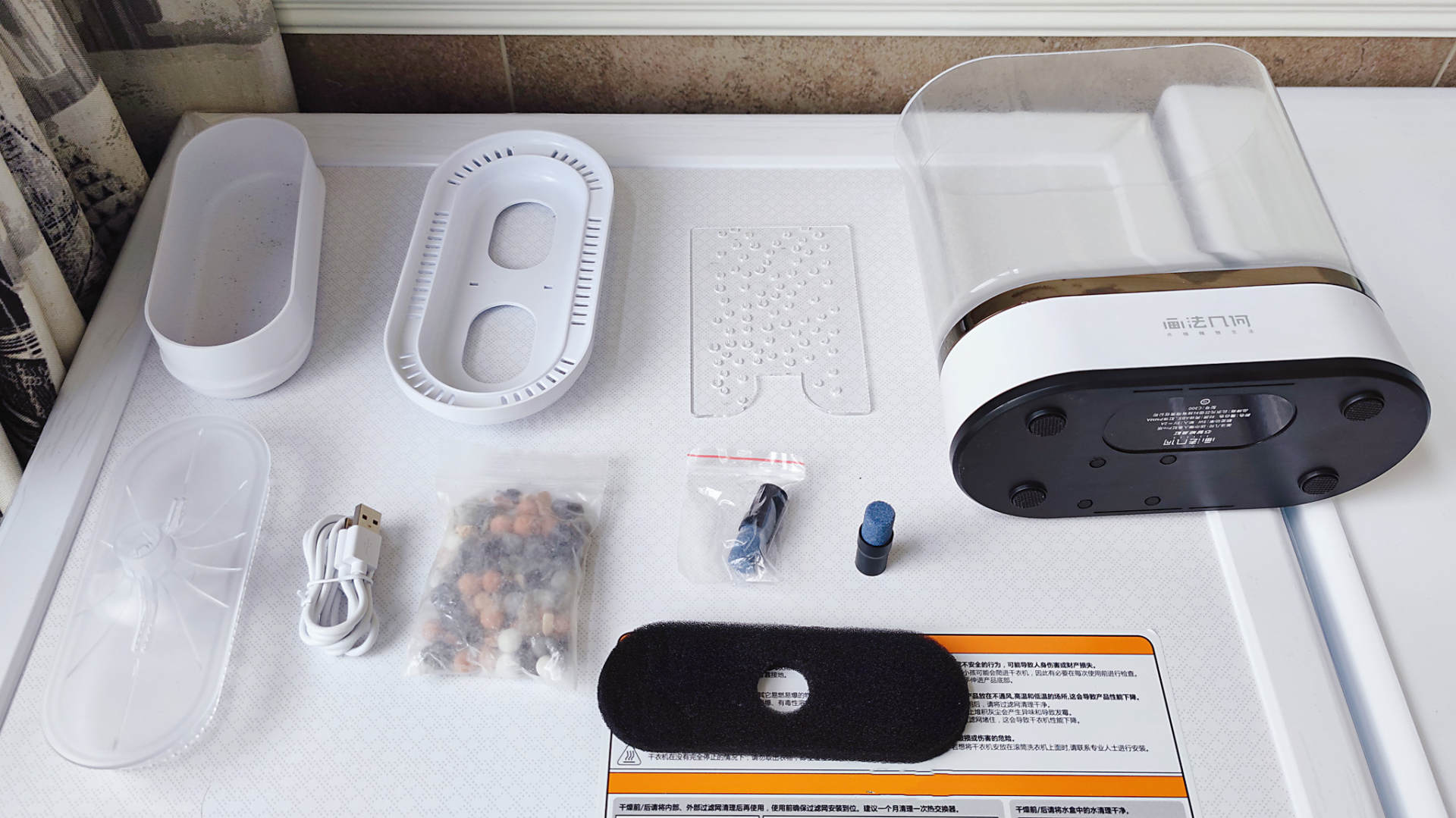 透明小型鱼缸能够养鱼吗,小型鱼缸养鱼知识