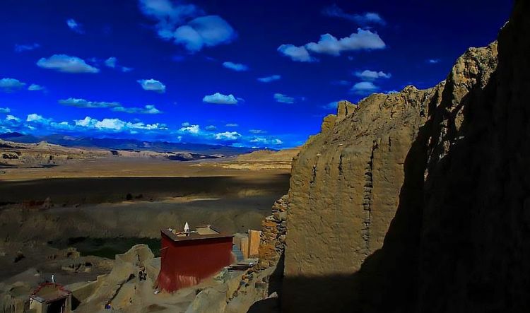 阿里大北线之穿行 (走过大北线的阿里巴巴)