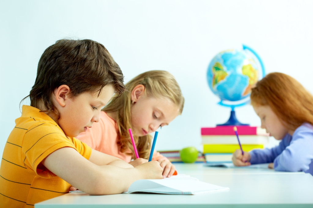 孩子转学不适应想转回去怎么办,孩子转校后不想上学怎么办
