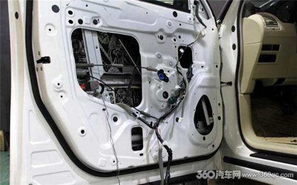 途乐中置两个喇叭安装,途乐中置能够装两个喇叭吗
