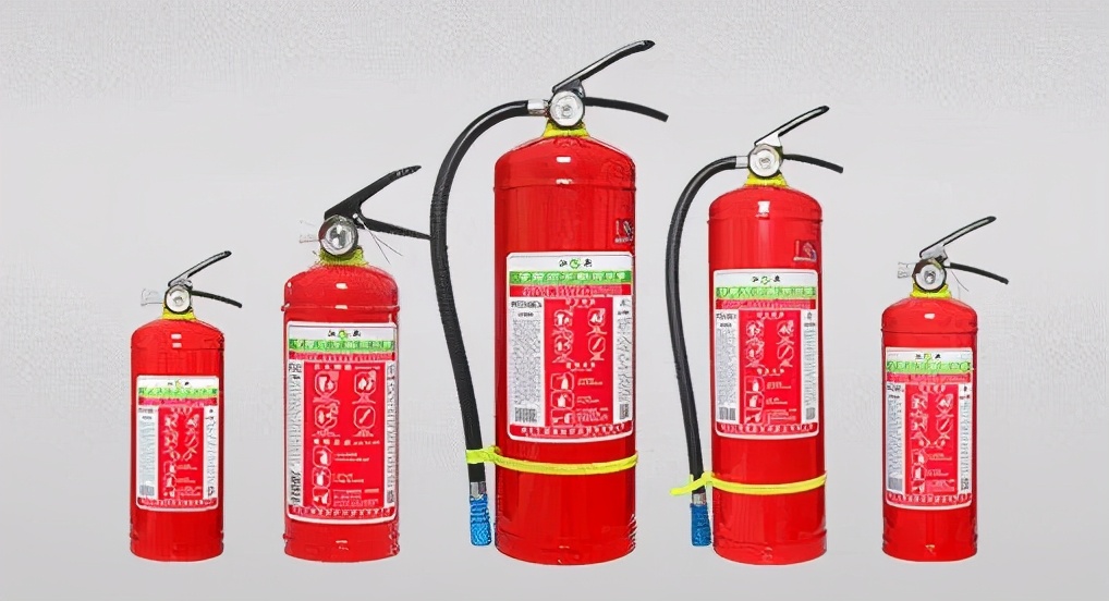 使用干粉灭火器的正确方法,悬挂式干粉灭火器材性能