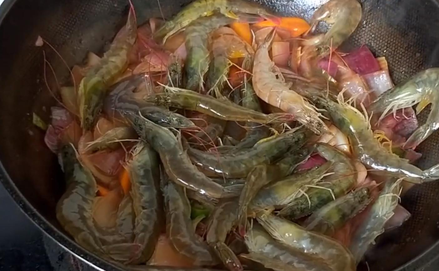 洋葱大虾家常做法,洋葱炒大虾做法大全