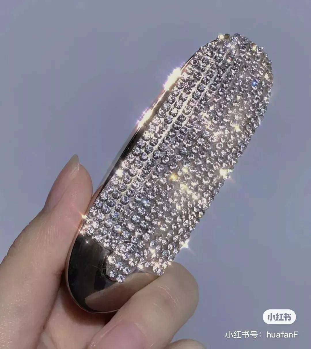 时尚闪耀水钻,又轻又好用的水钻