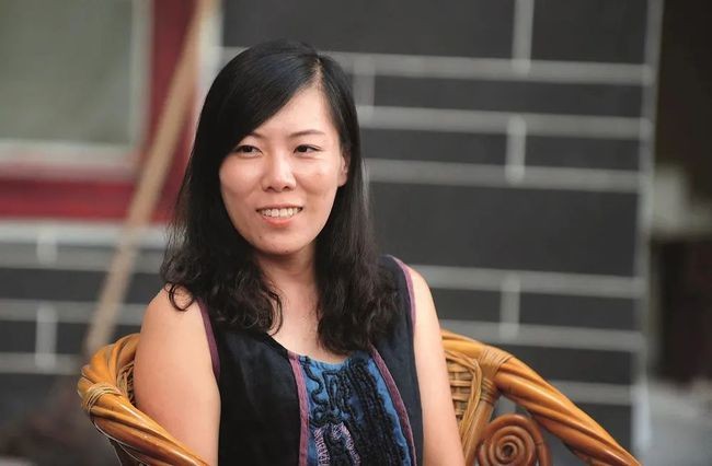 辞职去看世界的老师现状,辞职看世界的女教师现状