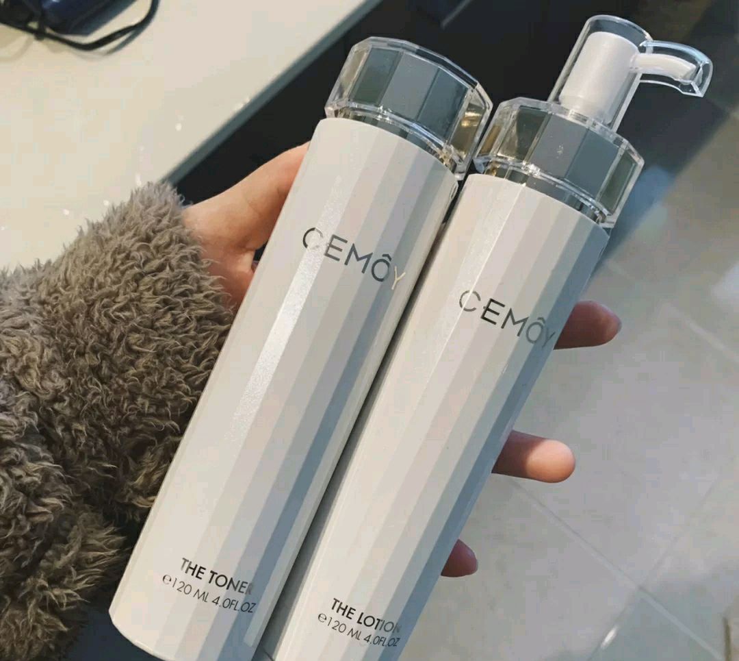 清爽型水乳油皮推荐秋冬季,合适油皮清爽型国货水乳