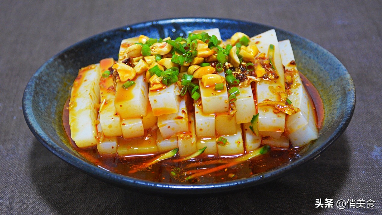 年夜饭凉菜上桌先推荐6道凉拌菜,年夜饭菜谱大全简单易学凉拌菜