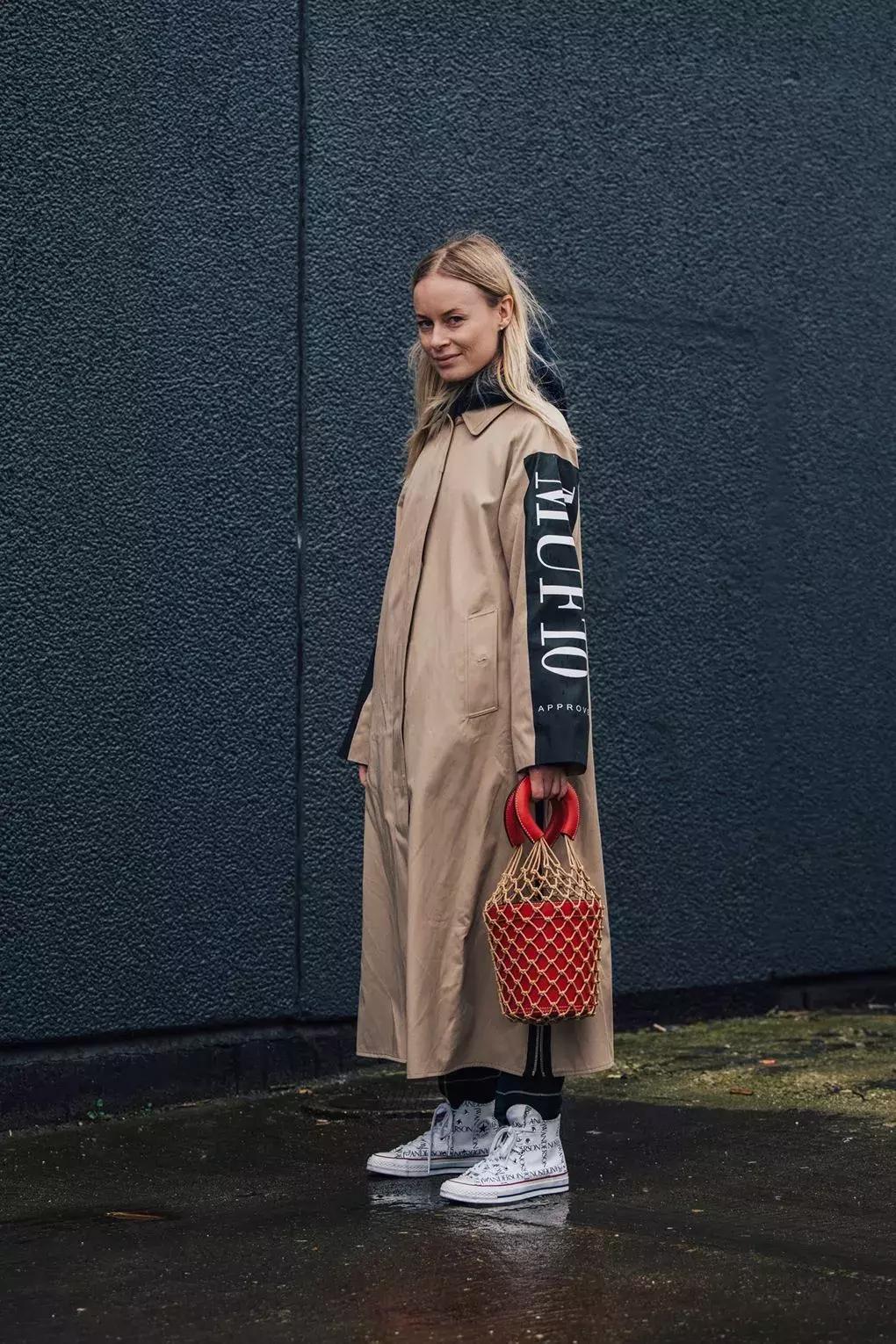 穿上大长袍，完美解决矮个子女生的世纪难题