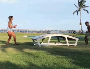 内马尔踢女足,小姐姐踢足球完全视频