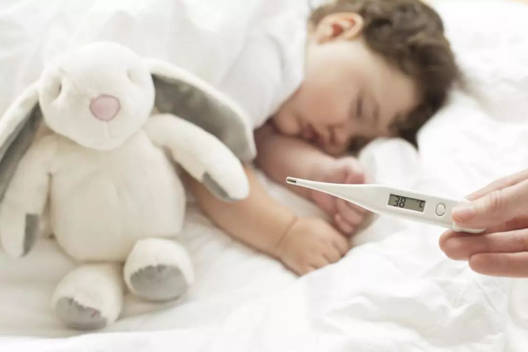 孩子发热一定是感冒了吗,孩子发热不超过38度没事吧