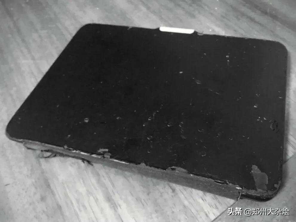 我的两个习惯：清晨起床跑步，晚上捧着Kindle入睡