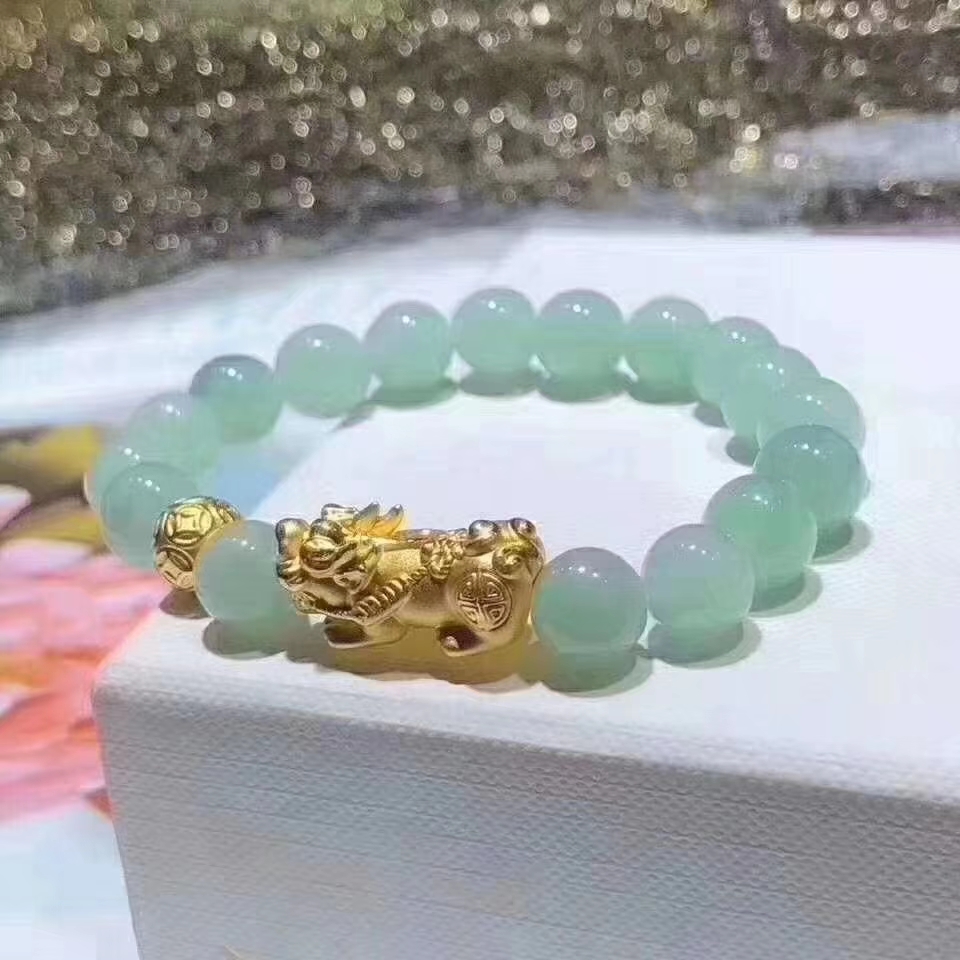 女人一定有一套首饰盒,女人的黄金首饰有哪些