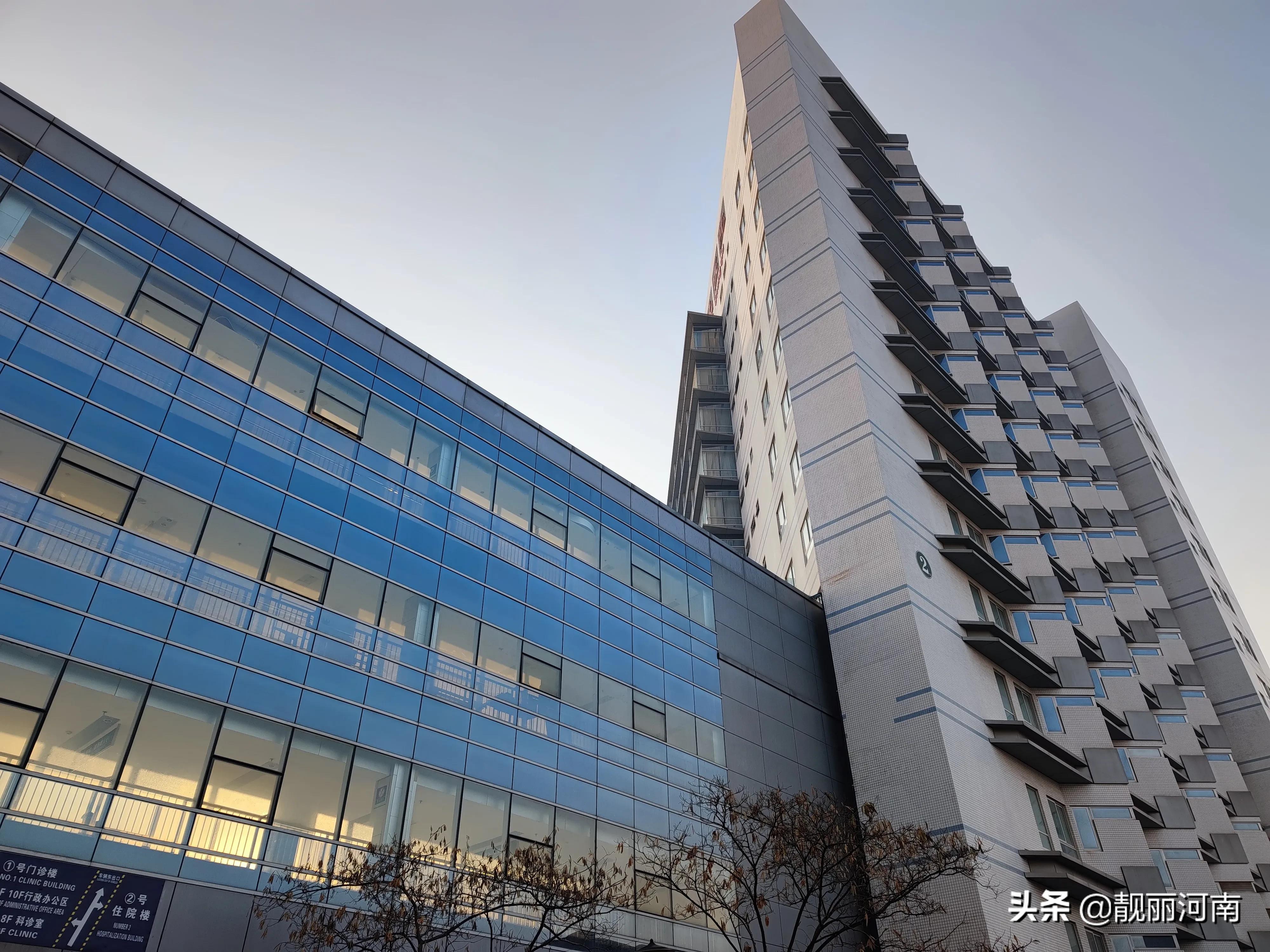 日照明媚冬日暖阳蓝天迷景美在商丘市第一人民医院