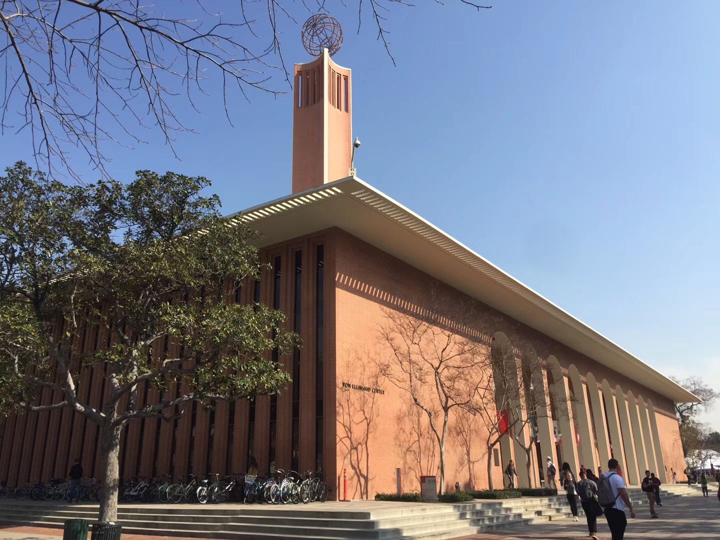 南加州大学医学院如何？