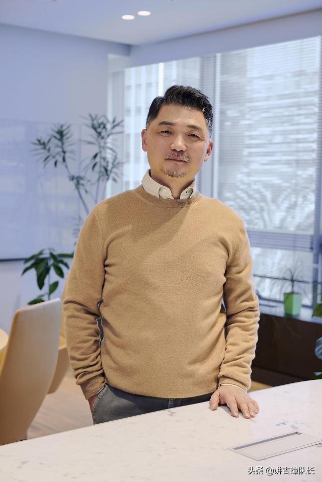 走出贫民窟，力抗三星！韩国穷小子如何逆袭成为新韩国首富的？
