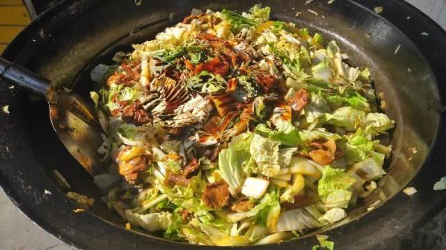 农村大锅炖菜五花肉白菜豆腐粉丝,河南小酥肉炖菜最正宗的做法