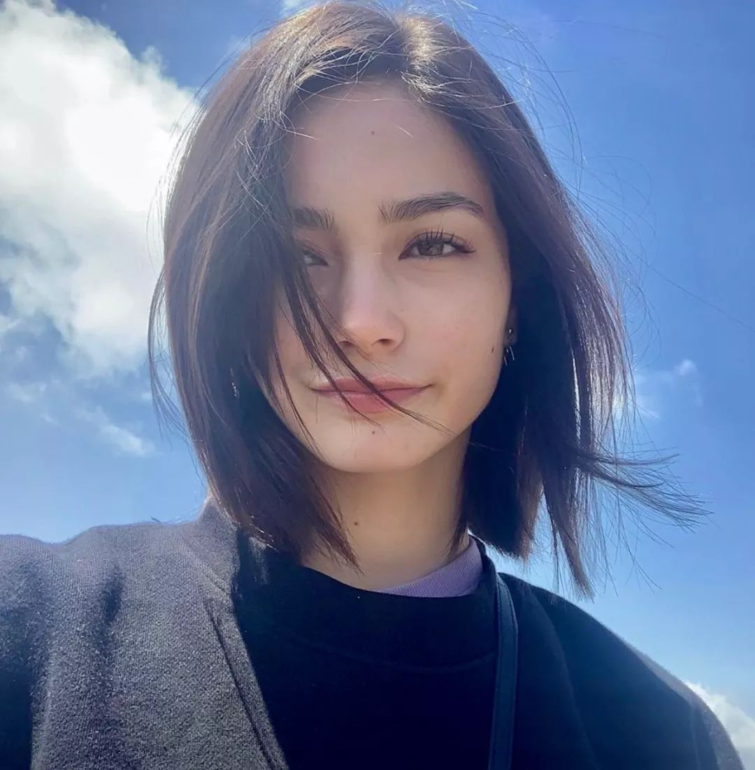 脸大的女孩合适什么发型显脸小,今年最火的3种发型减龄又好看