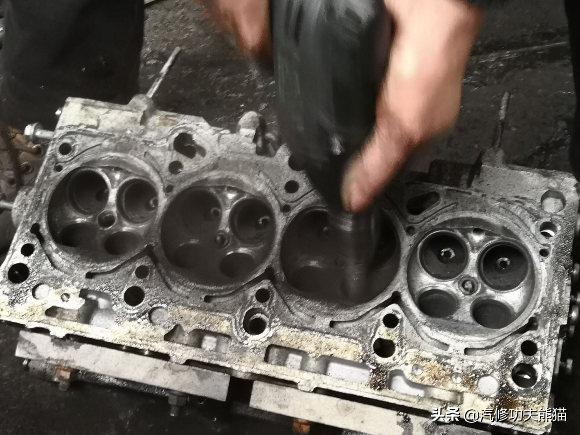 13年奥迪tts多少公里烧机油,奥迪tts急加速故障灯