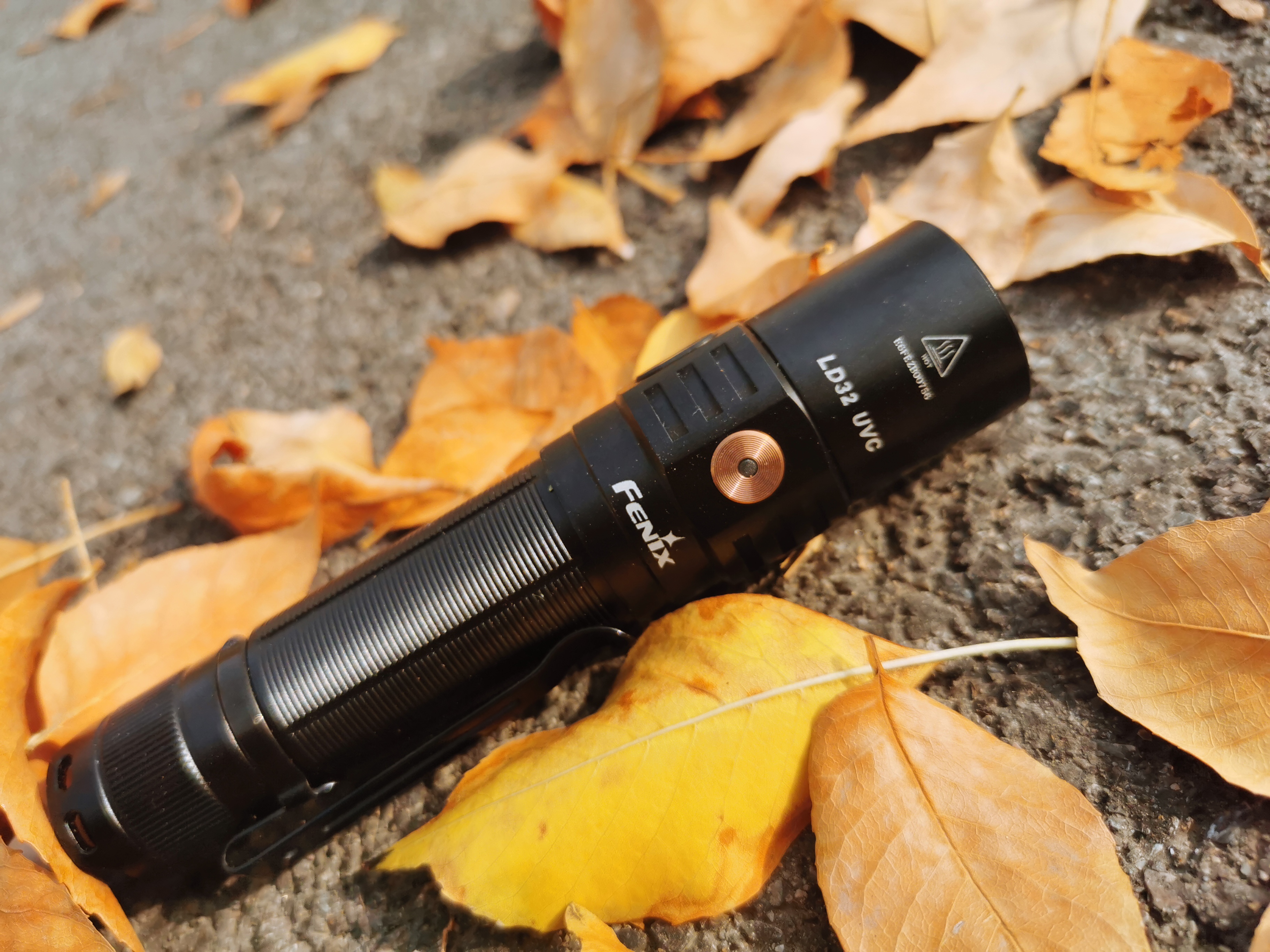 户外手电也能杀菌？FenixLD32手电化身成为抗疫EDC