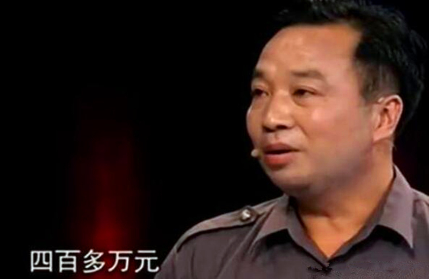 男子花400多万买个脸盆，找行家鉴定，行家：你先站稳